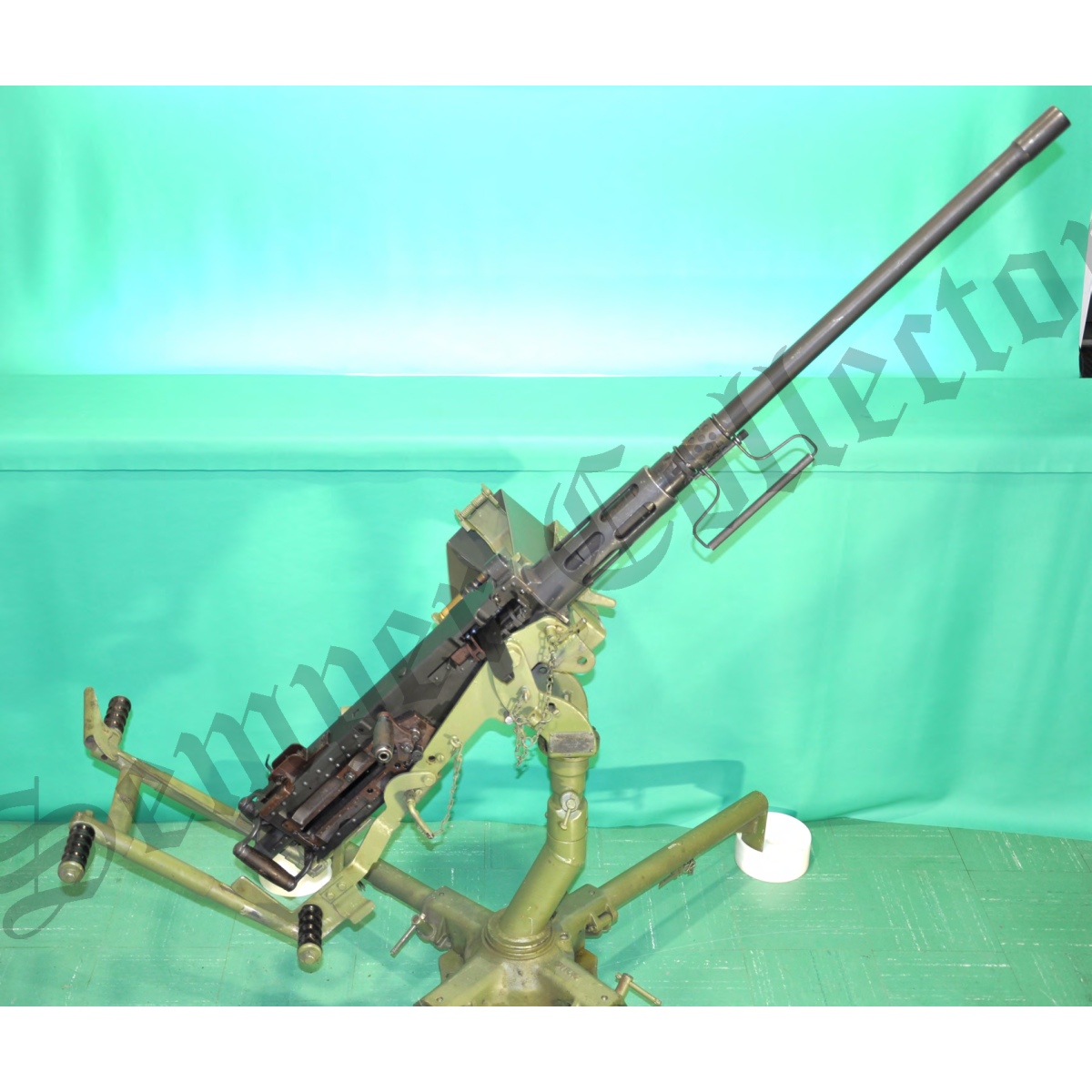 Mitrailleuse Colt M2HB calibre .50 BMG