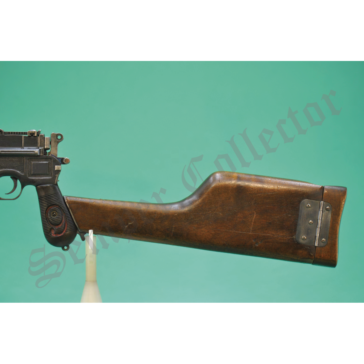 Poignée Pistolet Mauser C96 – Bois Brun – Reproduction Allemande – Inde