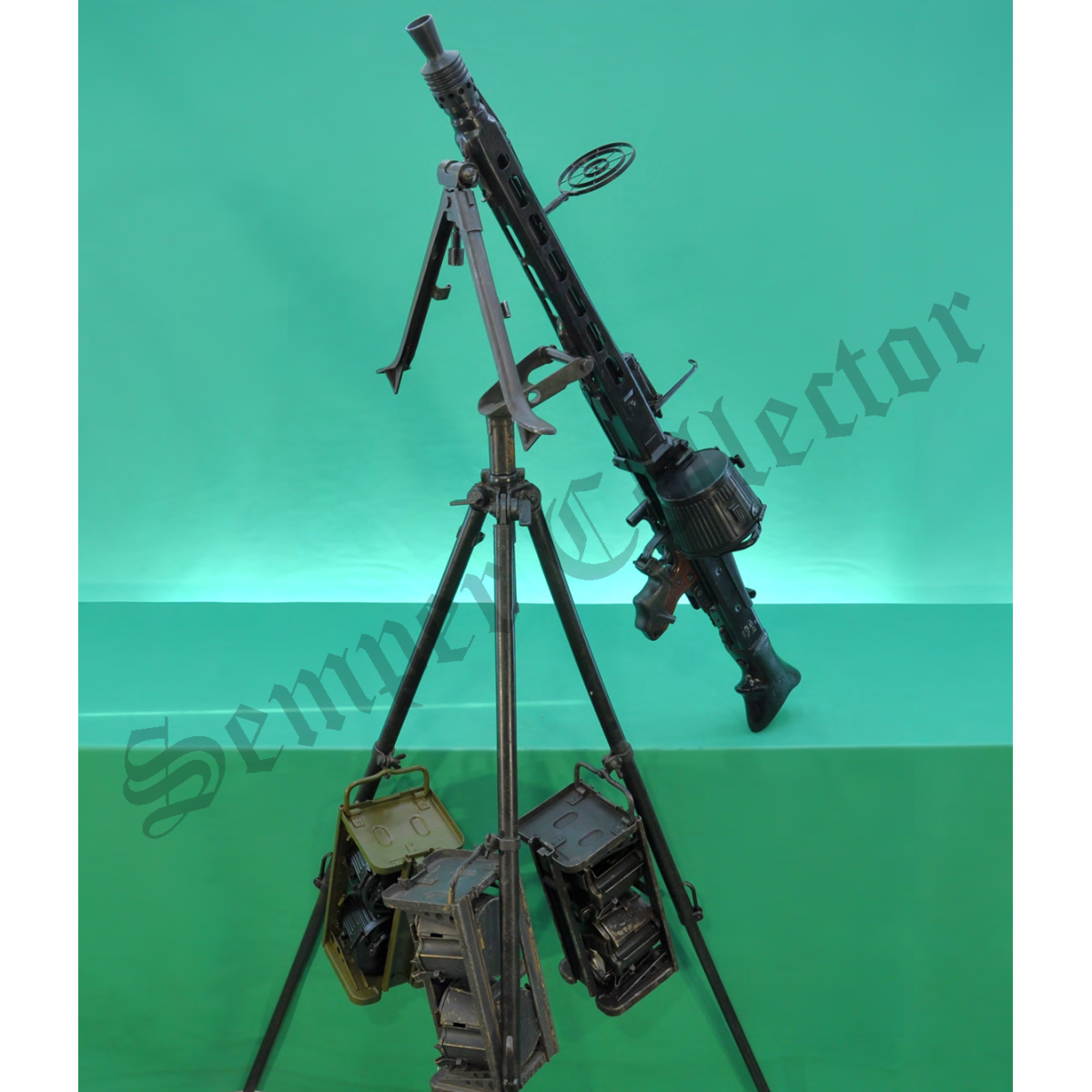 MG42 Anti-Aircraft Steel Tripod 40 (Original Dreibein 40 AA WW2 Luftwaffe)