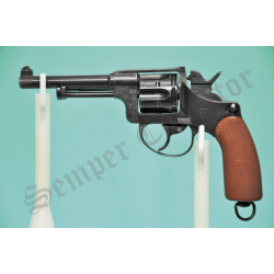 Revolver W+F 82-29 (Rot)