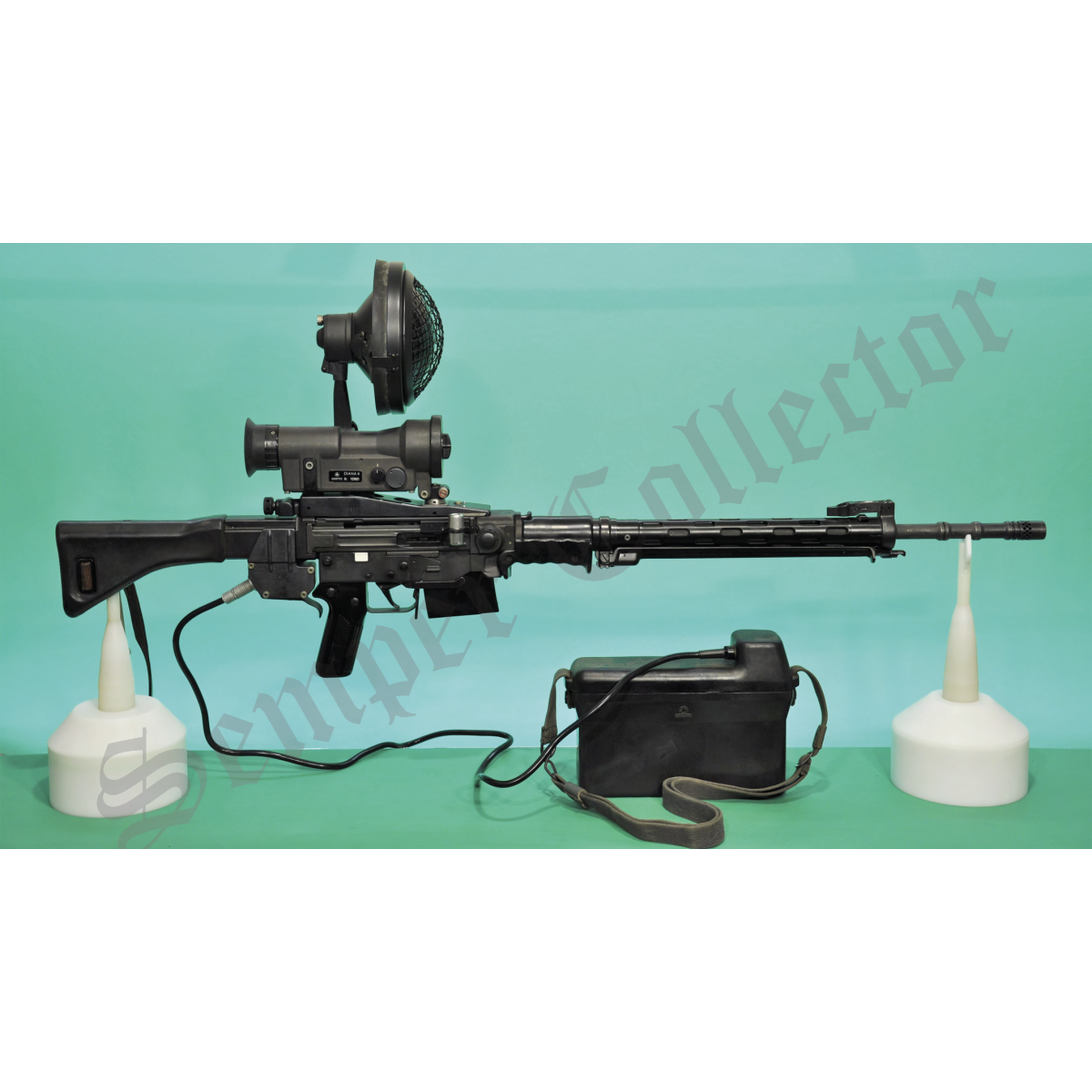 Assault Rifle SIG PE-57 Infrared Aiming Scope Typ Z 30L/RX